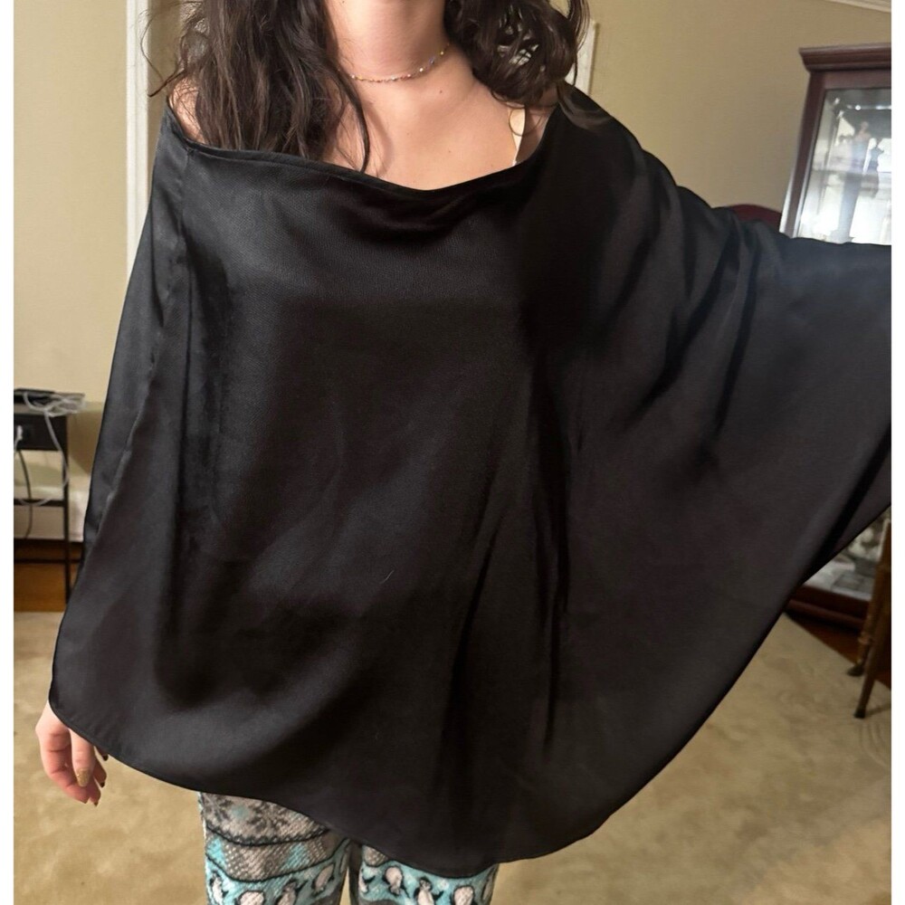 Vici black top.